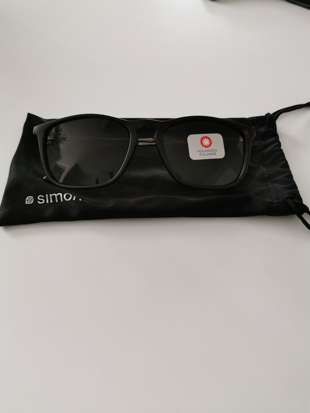 Simon's Polarized Black Men’s Classic Sunglasses with Dark Lenses
